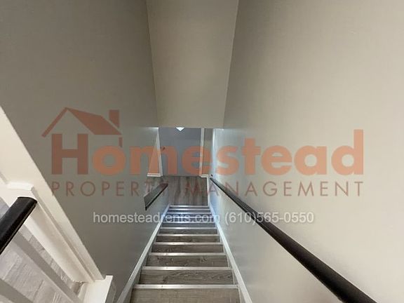 5th image of 900 Market St APT E
