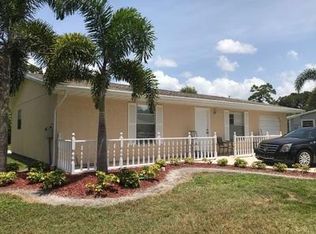 1881 SE Aires Ln, Pt Saint Lucie, FL 34953