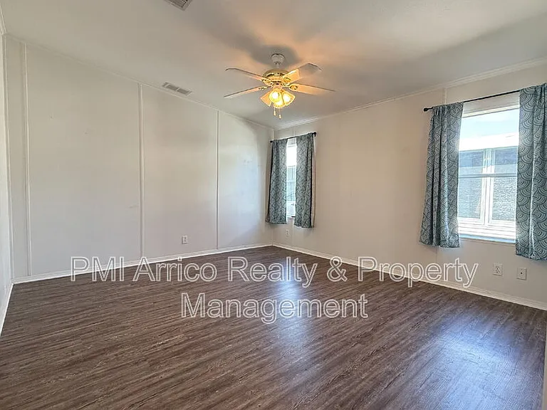 3515 Zephyr Ln — Photo 17