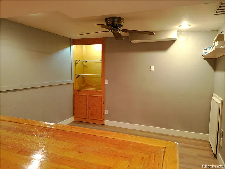 6815 Ravencrest Dr — Photo 32