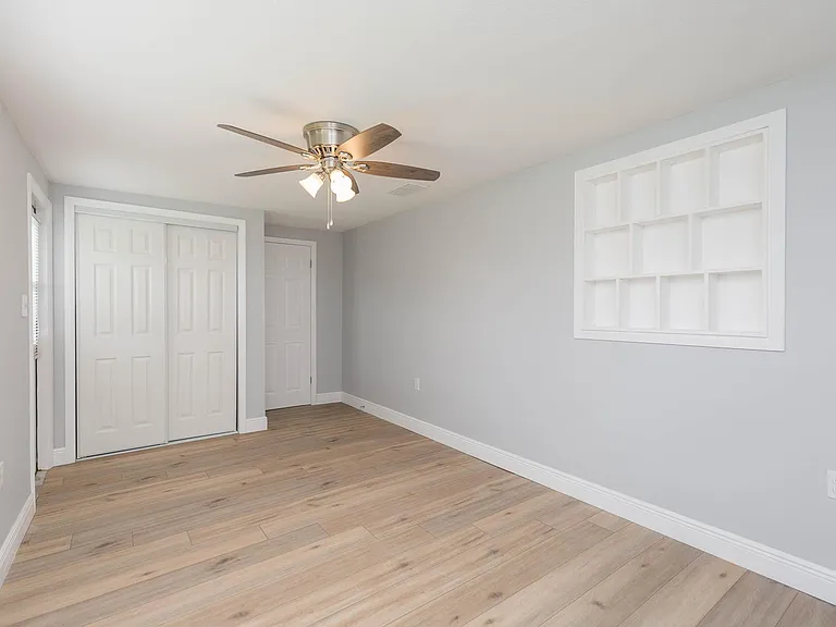 7312 Windsor St — Photo 21