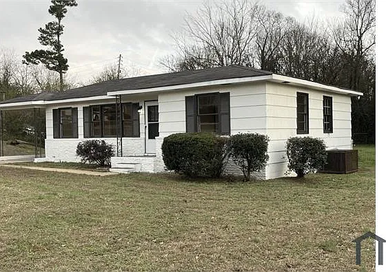 3 bed, 1200 sqft, $1,400 — Photo 2
