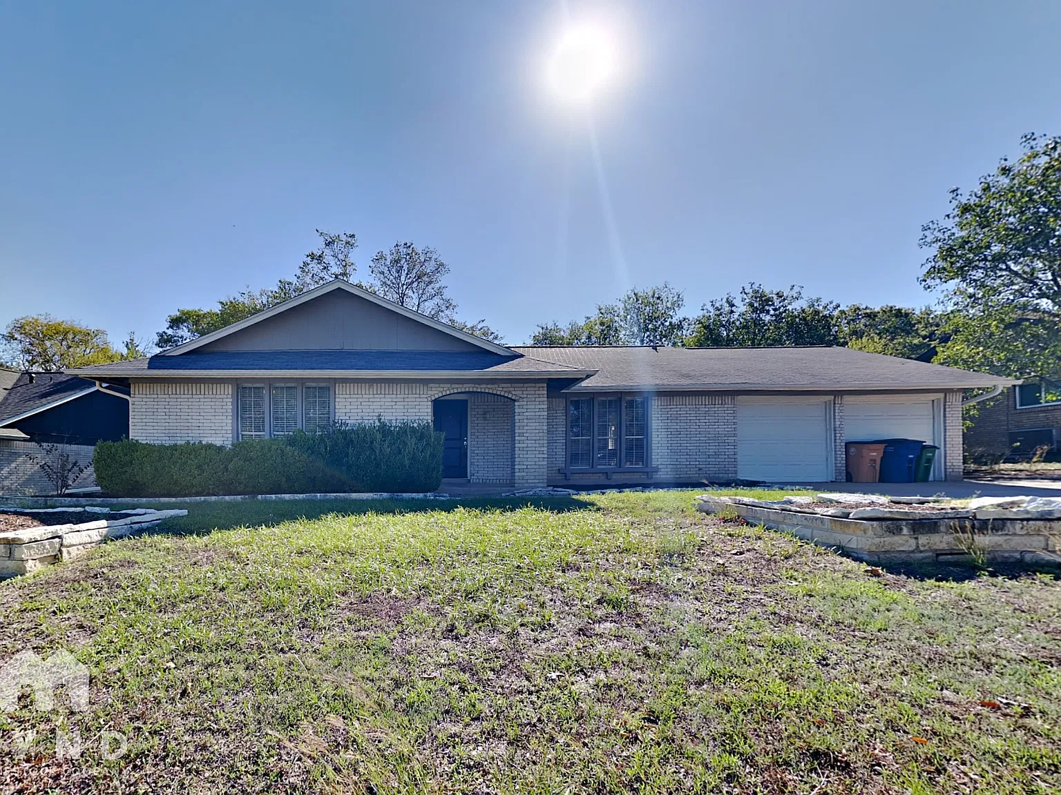 3 bed, 2.0 bath, 1583 sqft, $2,295 — Photo 1