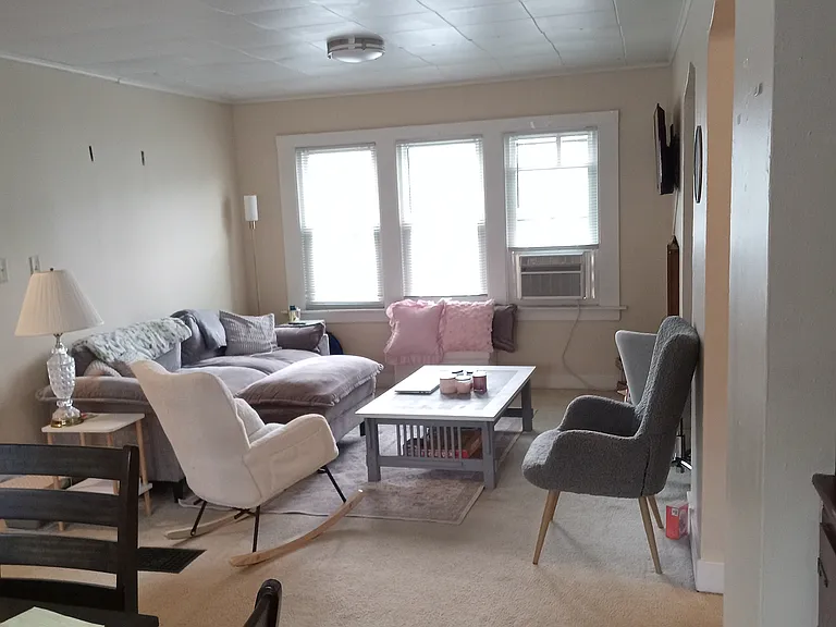 1712 Burr Oak Rd #2 — Photo 2
