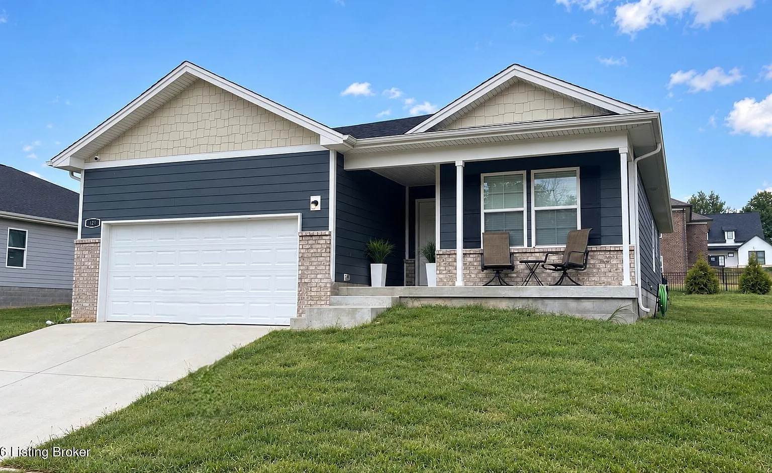 3 bed, 2.0 bath, 1500 sqft, $2,300 — Photo 1