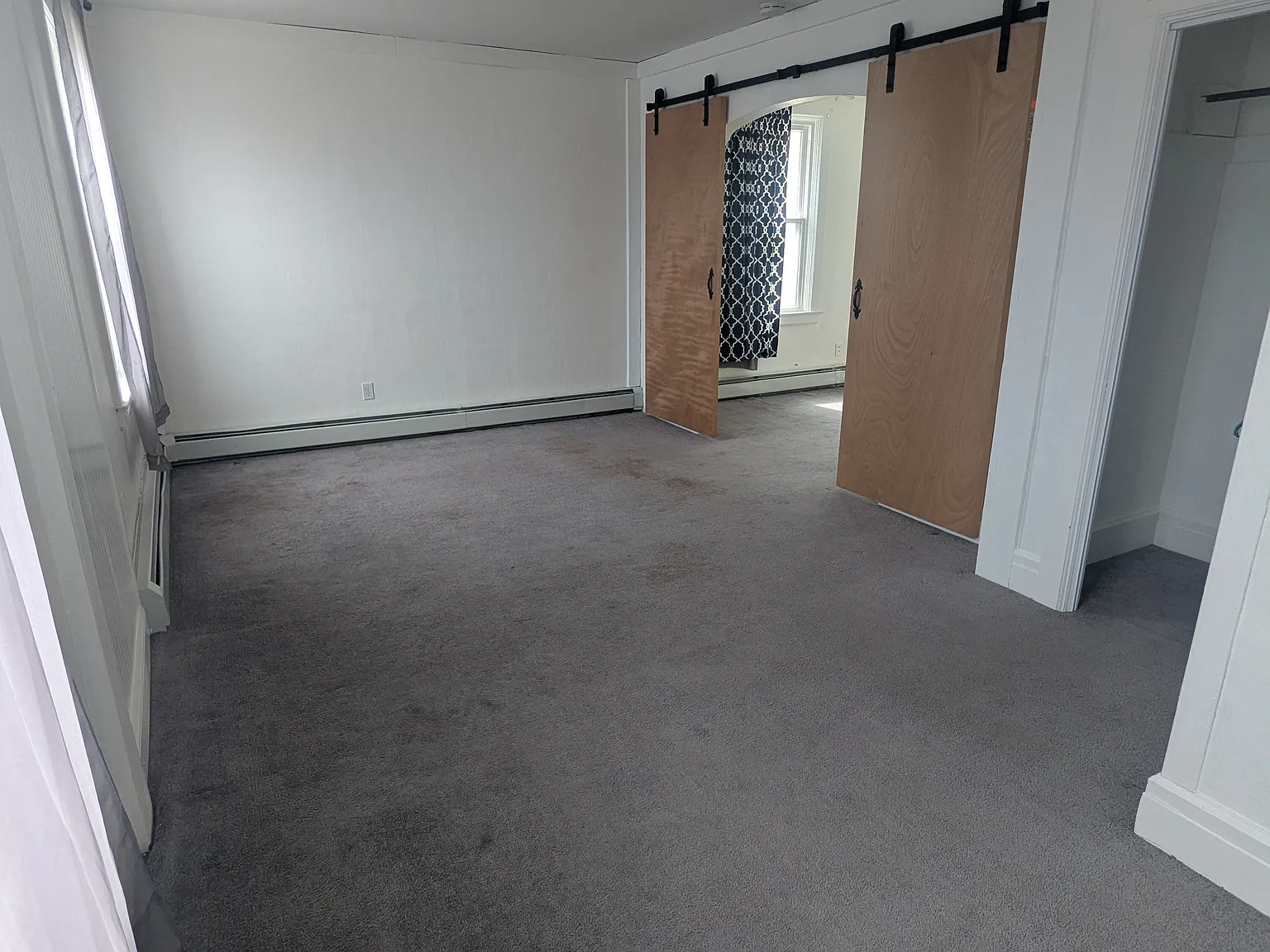 1 bed, 900 sqft, $950 — Photo 2