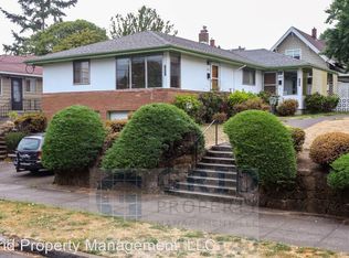 2943-2945 SE Brooklyn St, Portland, OR 97202