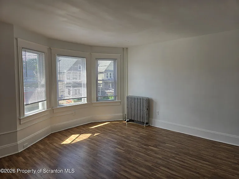 710-712 Prescott Ave — Photo 11