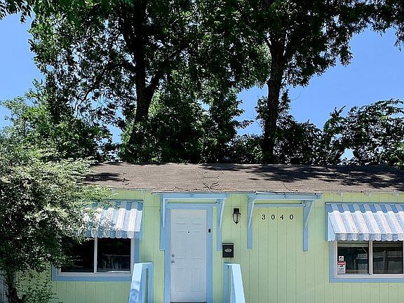 4th image of 3040 Chambers Ave
