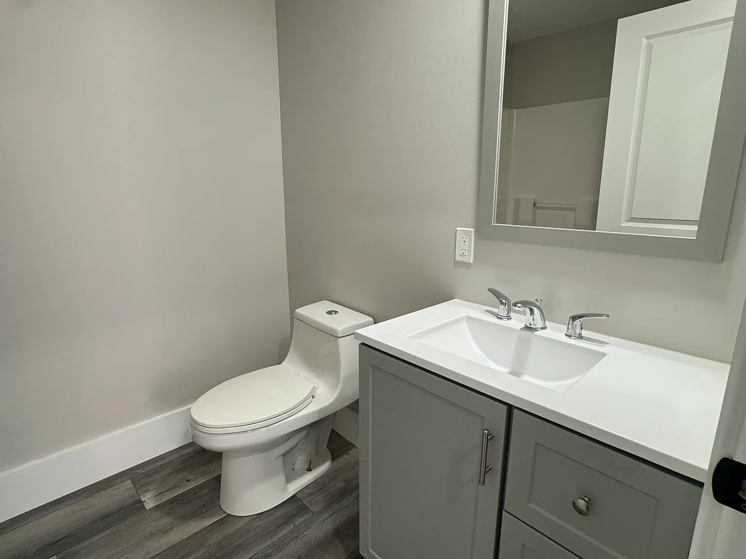 1 bed, $1,350 — Photo 4