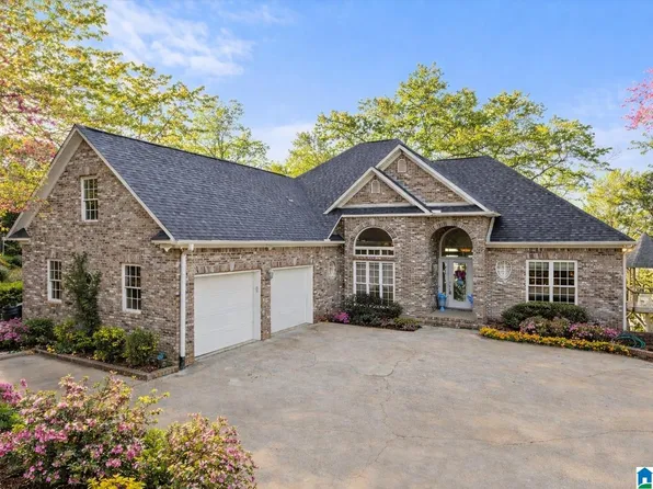 260 Skyline Trl, Pell City, AL 35128