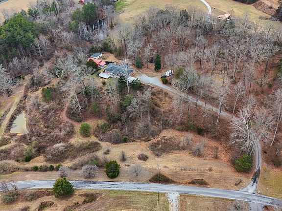 2nd image of 161 Steele Rd