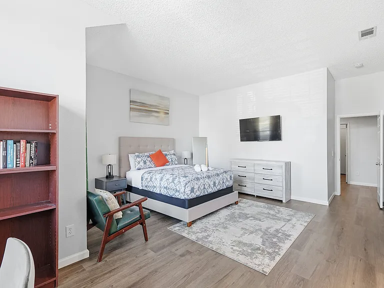 10217 Napa Valley Dr — Photo 25