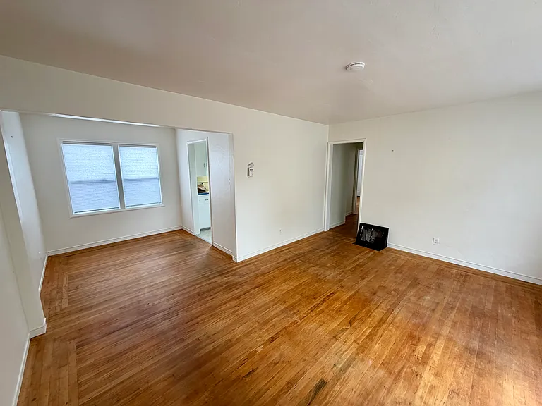 1311 Hopkins St #B — Photo 7