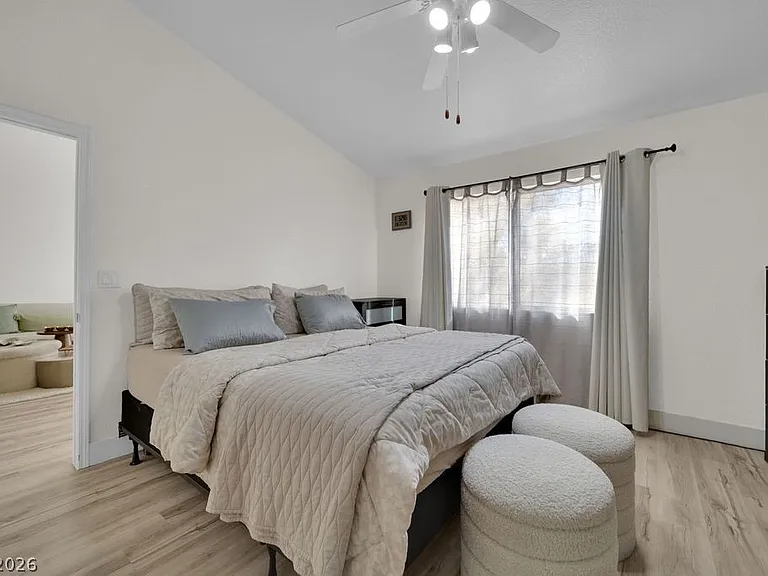 6469 Melody Rose Ave — Photo 12