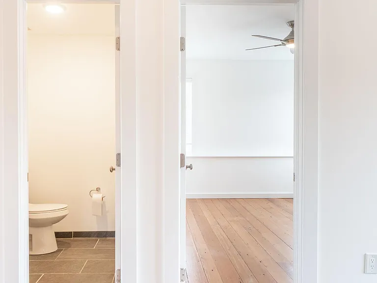 2519 Northwood Ave — Photo 18