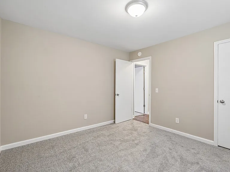 927 Oak Vale — Photo 10