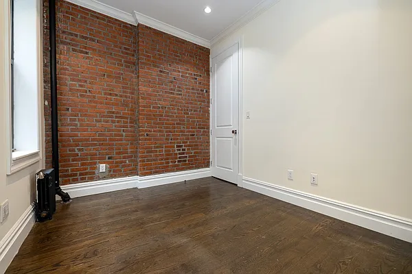 Rented by REAL New York | media 10