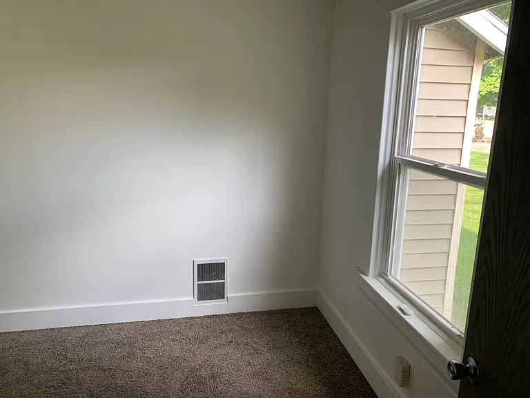 120 W Burr Oak St #3 — Photo 6