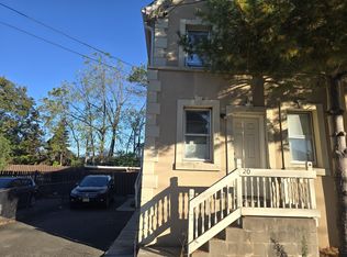 22 South St #20, Manville, NJ