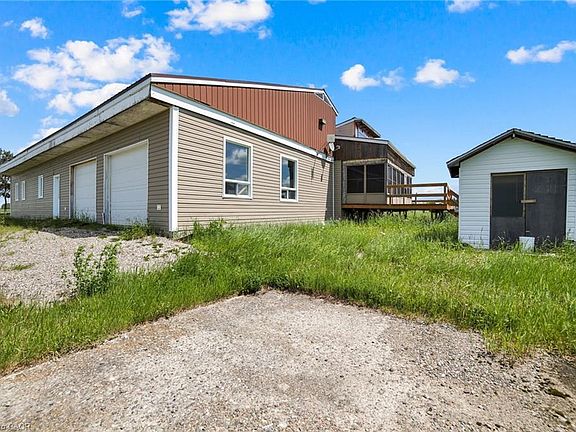 3rd image of 1632 Conc Rd #2-3