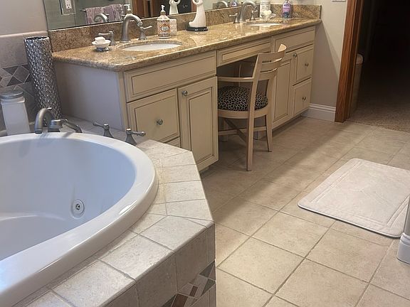 primary bathroon