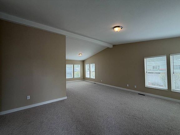 4th image of 6215 NE Evergreen Ln #130
