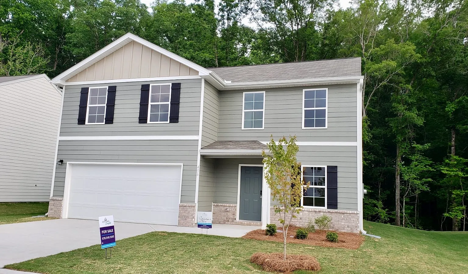 4 bed, 2100 sqft, $2,195 — Photo 1