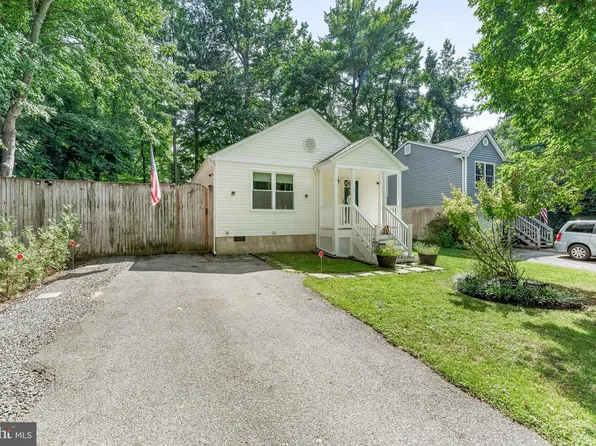 3751 9th St, North Beach, MD 20714