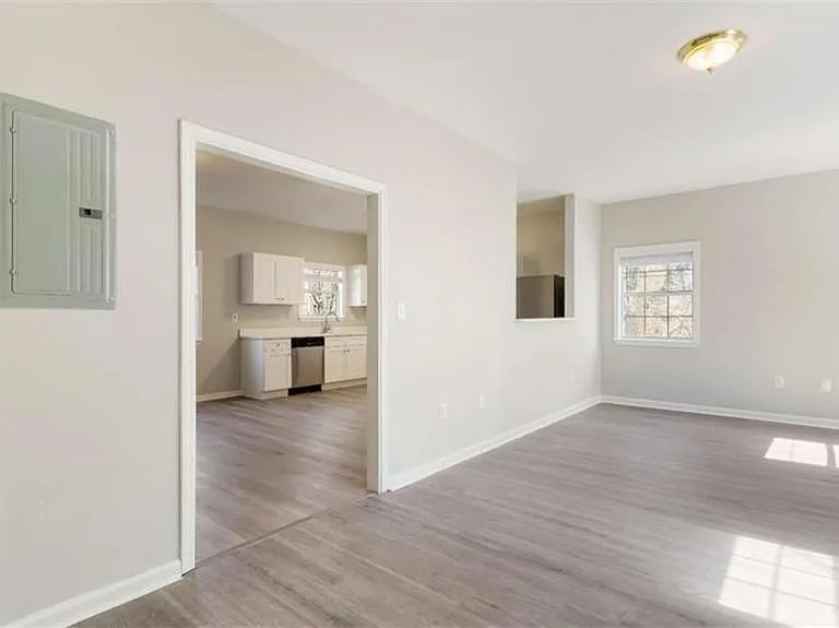 848 Ridge Ave NW #A — Photo 4