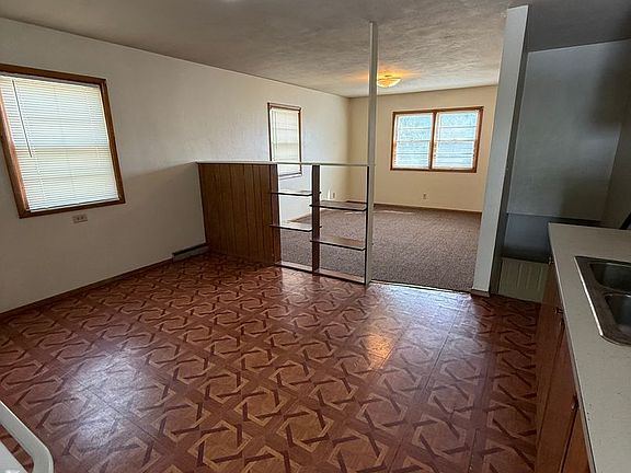 2nd image of 739 Avenue C
