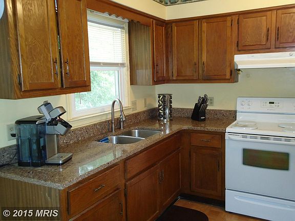2nd image of 515 Pleasants Dr