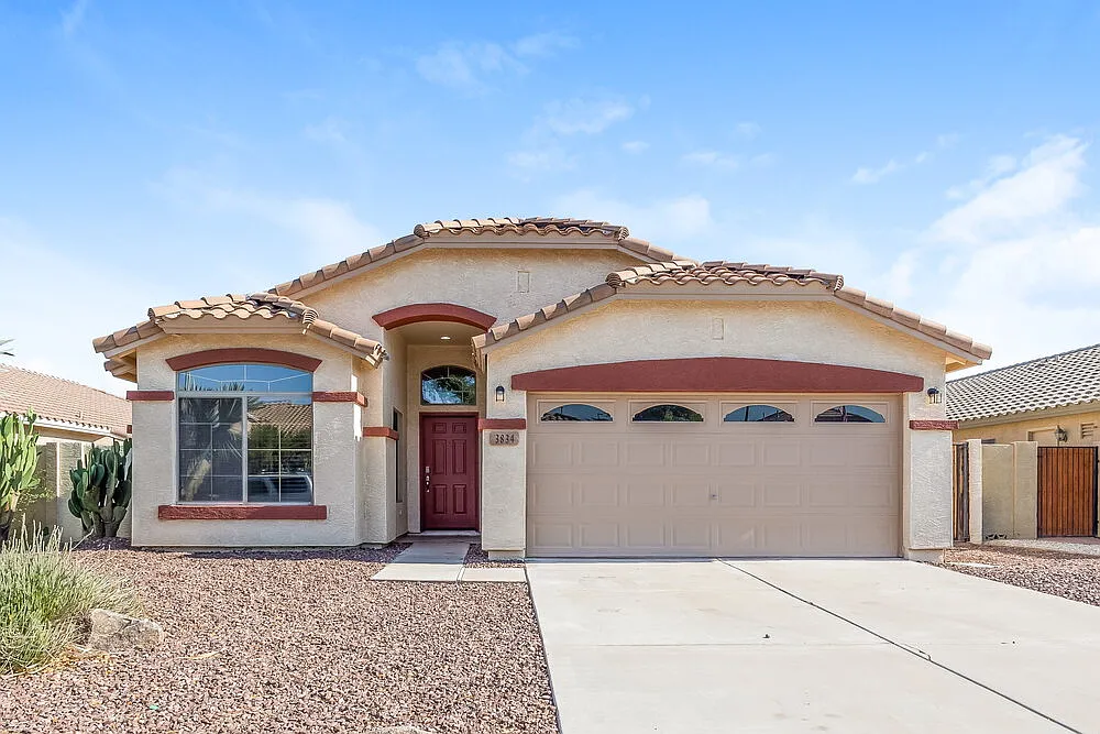 3 bed, 2.0 bath, 1544 sqft, $2,270 — Photo 1