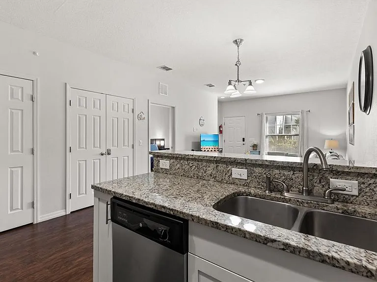 5356 Diplomat Ct #107 — Photo 14