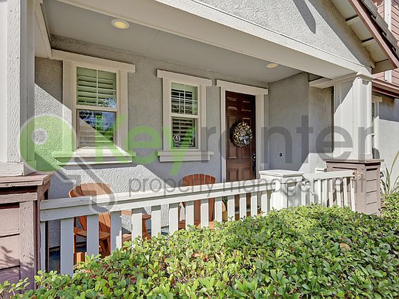 4th image of 7 Crystalwood Cir