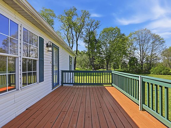 3rd image of 33 Mount Pleasant Rd