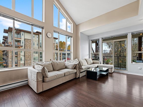 4th image of 2484 Wilson Ave #414