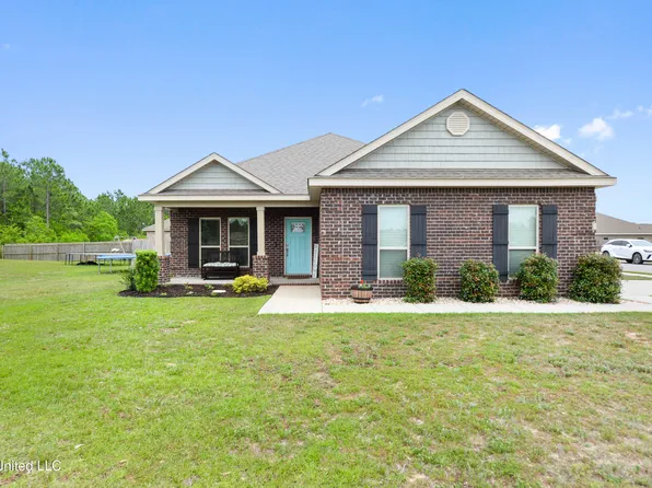6820 Sweetclover Dr, Ocean Springs, MS 39564