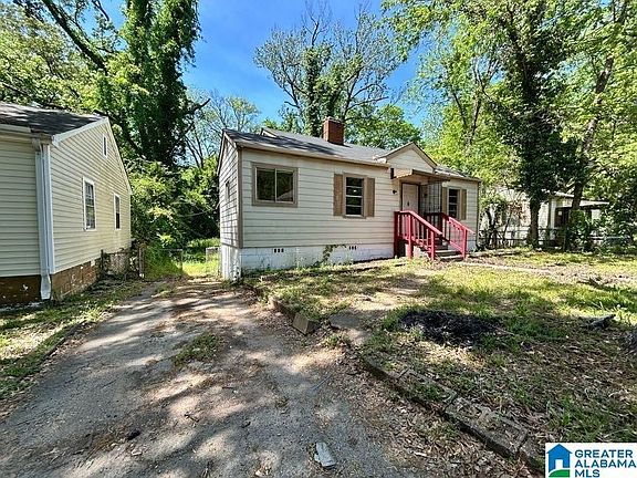 2nd image of 708 Rutledge Dr
