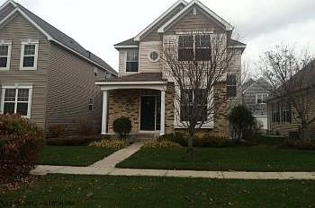 1st image of 4861 Woodland Ave