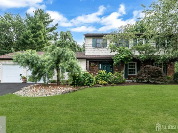 58 Valley Forge Dr, East Brunswick, NJ 08816