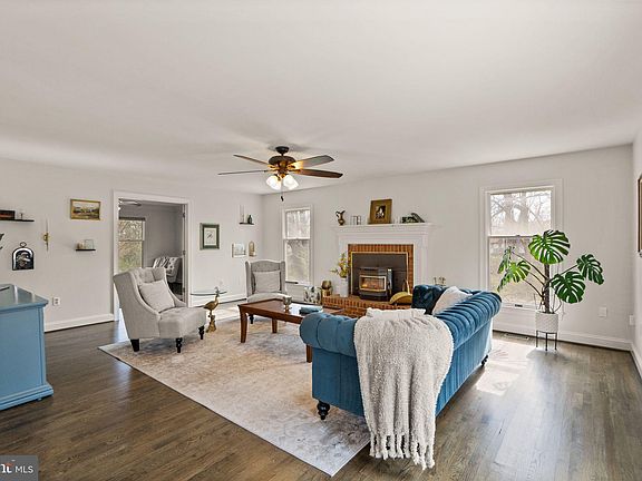5th image of 7052 Sundance Dr
