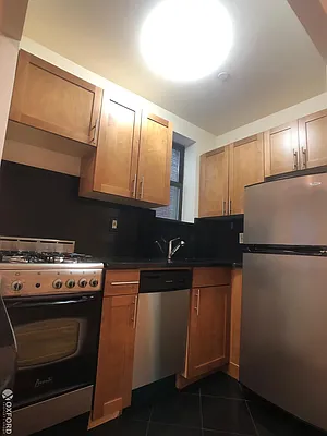 Rented by Oxford Property Group | media 13