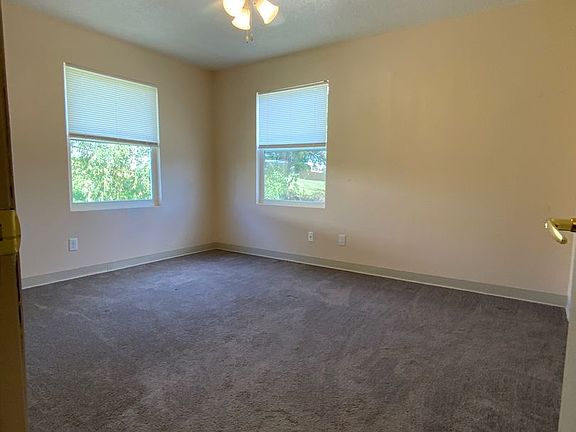 5th image of 410 Melody Ln APT 2