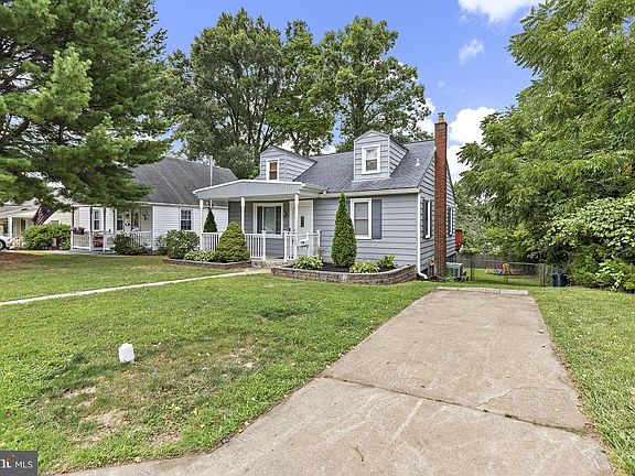 3rd image of 3109 Hiss Ave