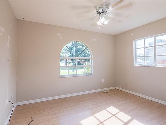 4th image of 5019 Lee Cir N