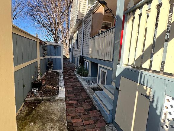 5th image of 12220 Centerhill St