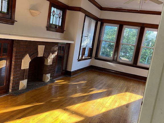 3rd image of 2914 N Springfield Ave #2