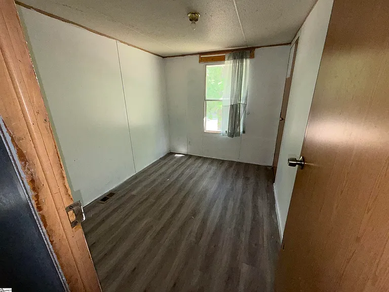 8590 Anchor St — Photo 11