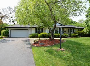 17445 Penbrook Dr, Brookfield, WI 53045